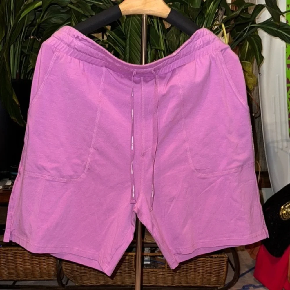 Men's Athletic Shorts - Pink